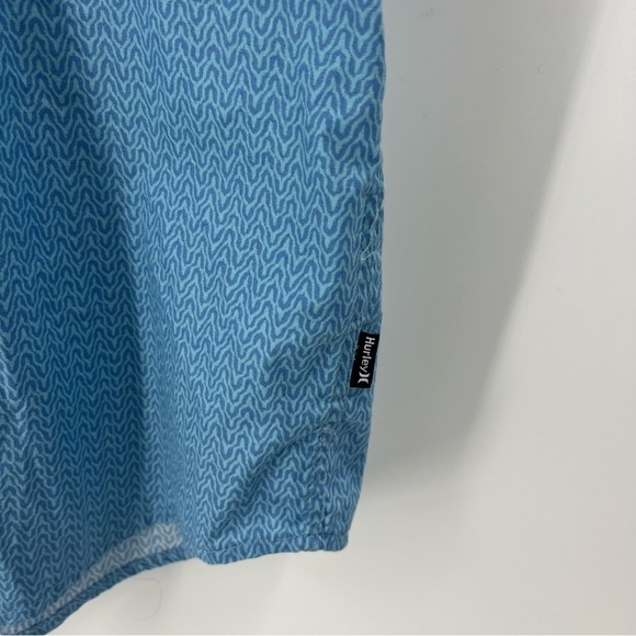 Hurley ShortSleeve Button Down Shirt - Picture 6 of 7